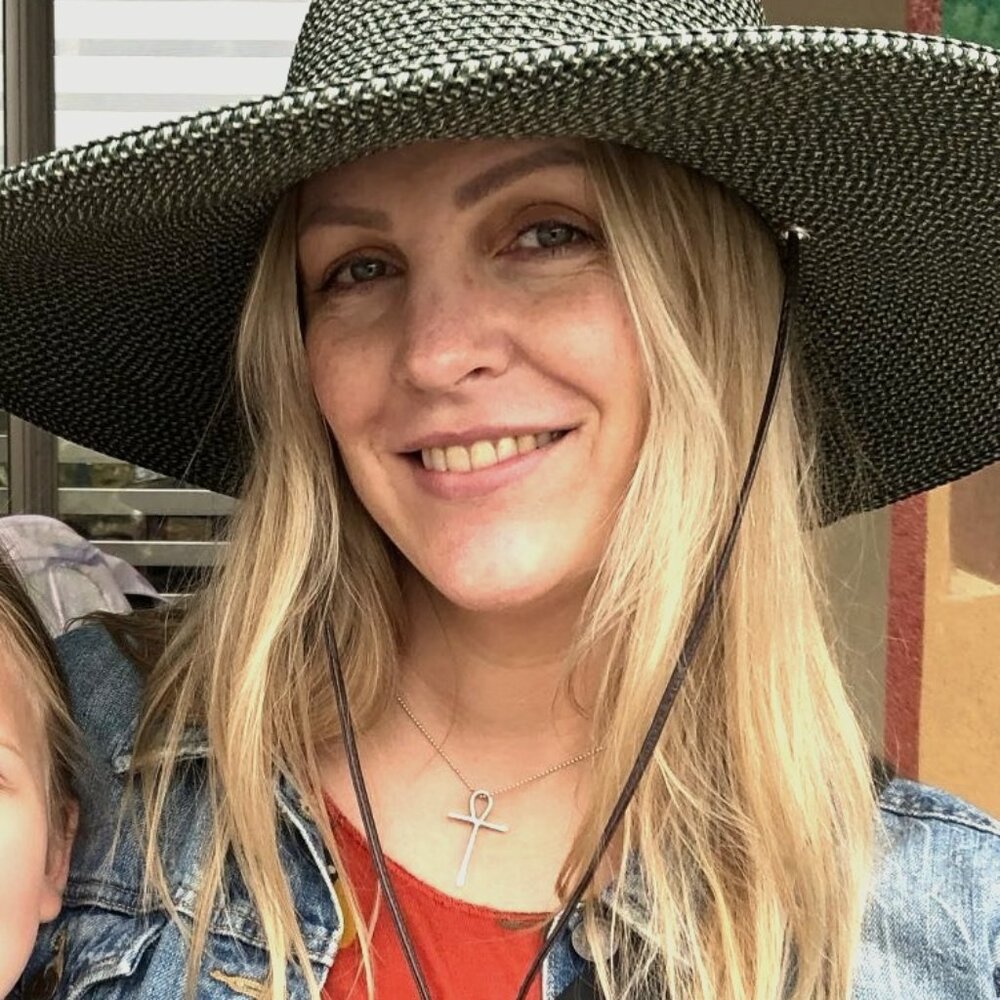 Meet your Posher, Christine